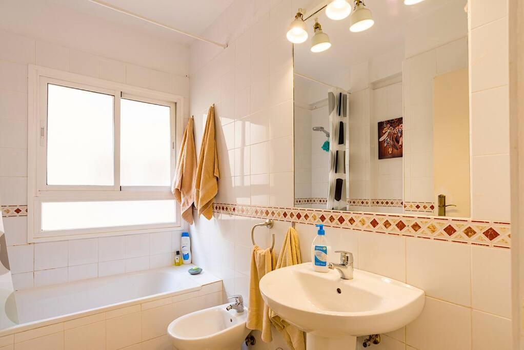 Sohocenter Apartment 2 Rooms Young People Only Malaga Exterior photo
